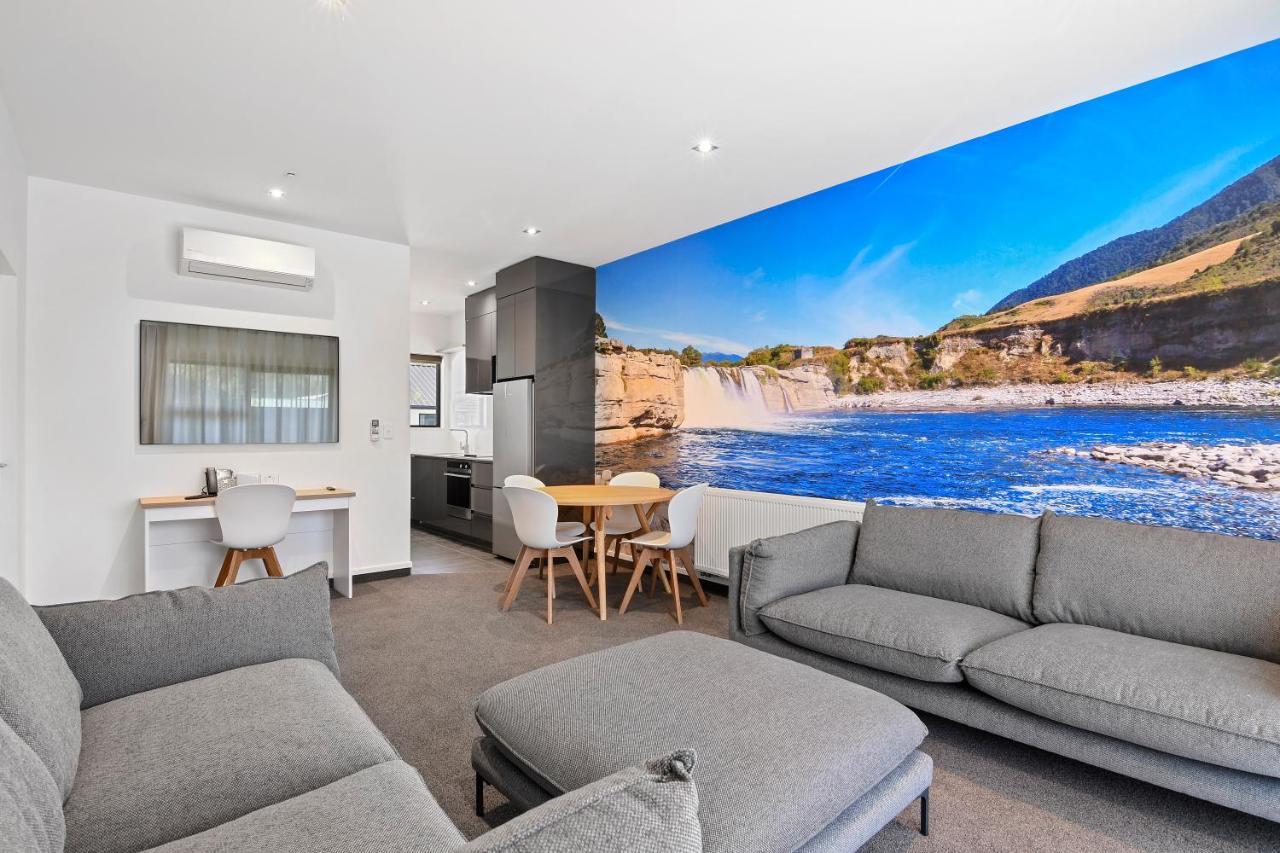 Grand Suites Murchison Buitenkant foto